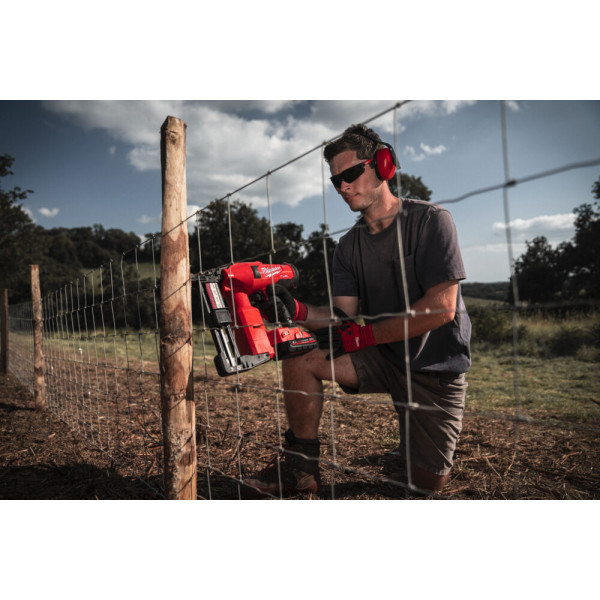 Grapadora de cerco Milwaukee M18 FFUS-302C - Imagen 4