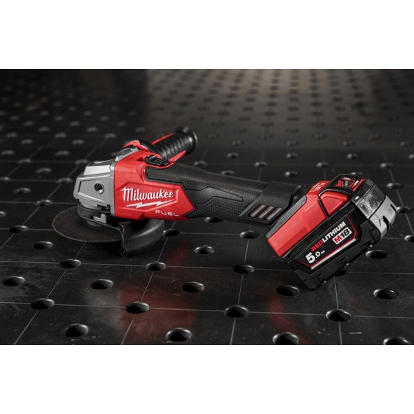 Amoladora Angular MILWAUKEE FUEL M18 FSAG125x-502x + Baterías, Cargador y Caja - Imagen 10