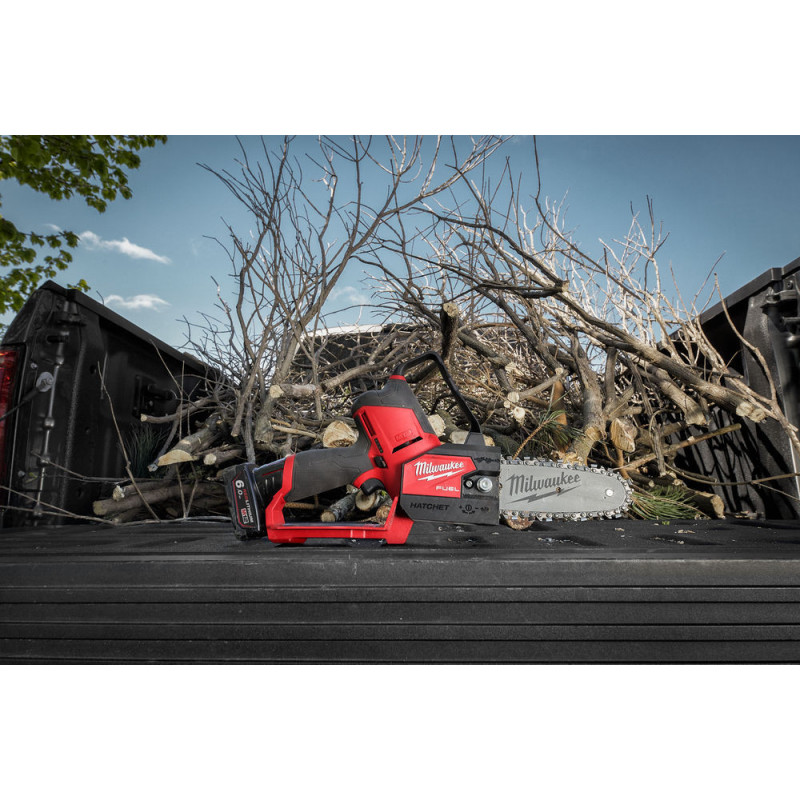 Sierra de poda HATCHET Milwaukee M12 FHS-602X con baterías de 6 Ah - Imagen 11